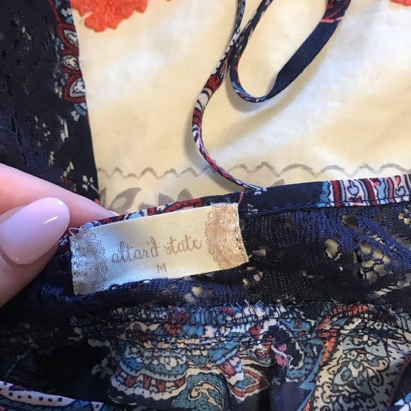 Super cute vintage looking top - Picture 4 of 4